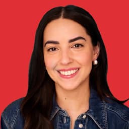 Sabrina Barekzai headshot